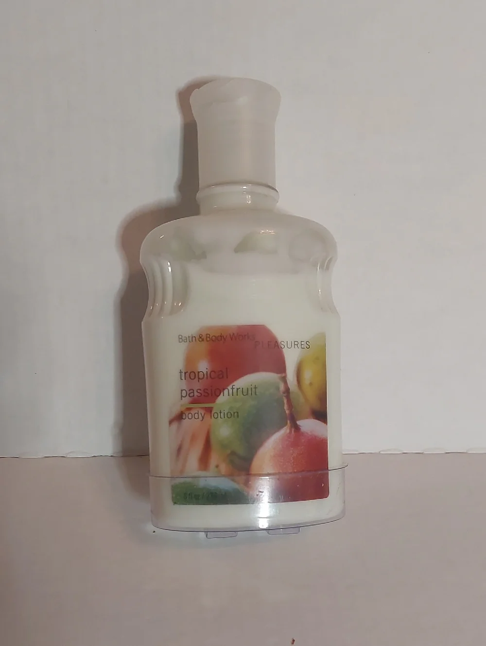 Bath & Body Works PLEASURES 3pc - Picture 4 of 5